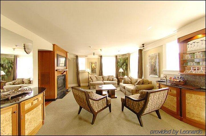 Elliott Hotel 3*