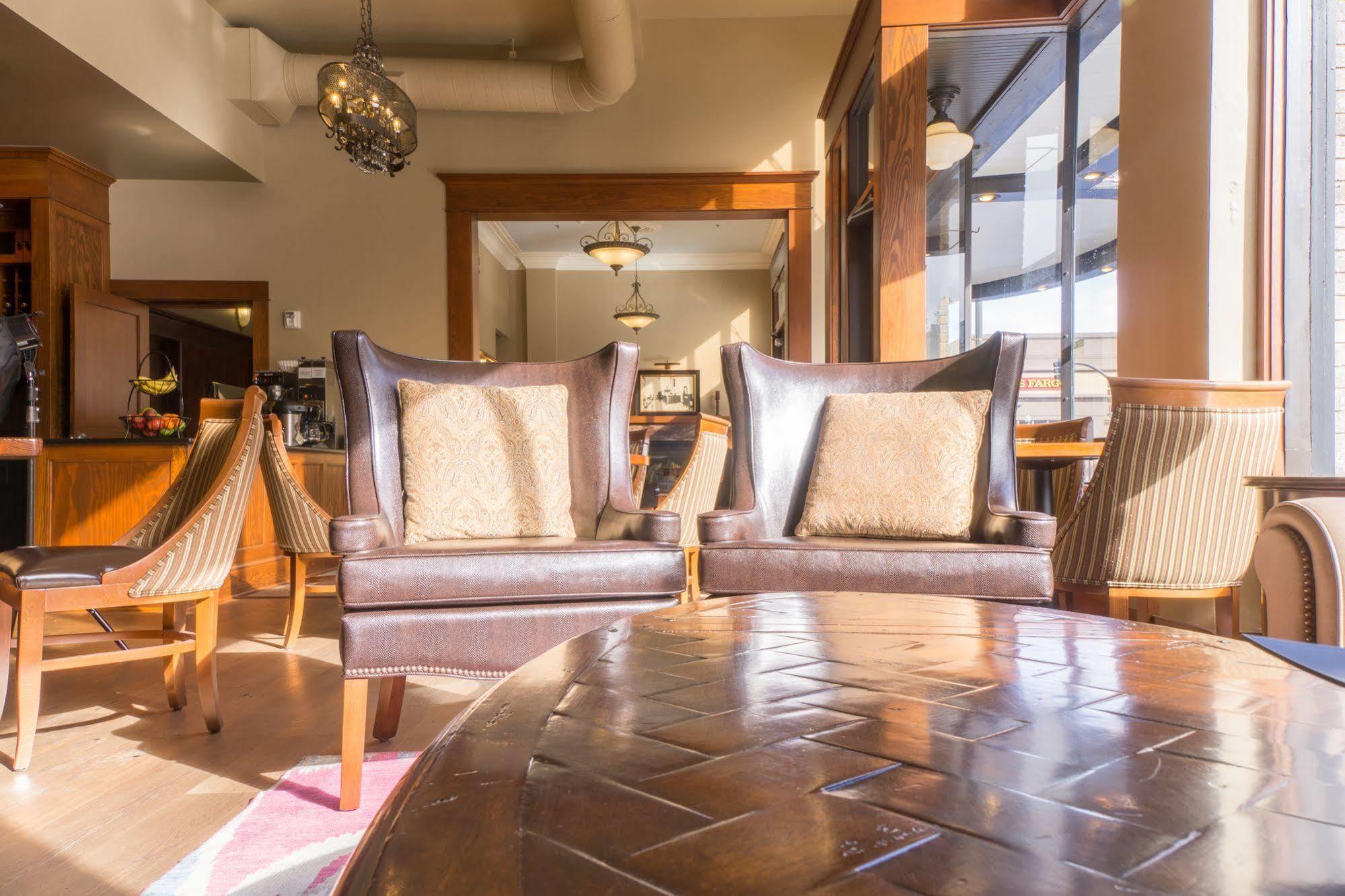 Elliott Hotel 3*